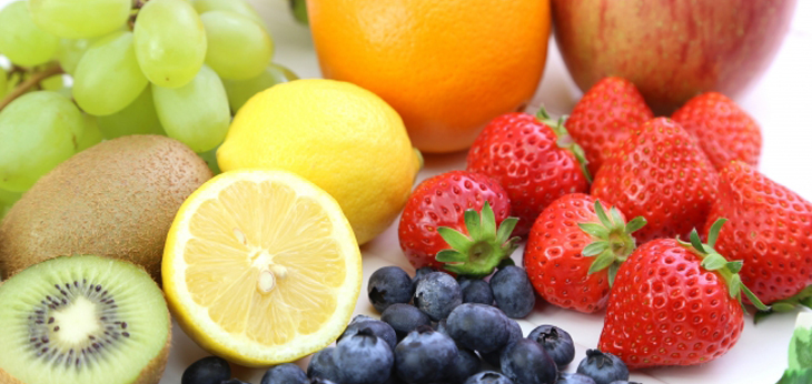 色素沈着に効果があるビタミンCは野菜や果物に豊富に含まれます